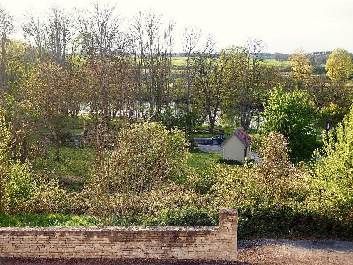 Chambres d'hotes Les Coutas Mailly-la-Ville Extérieur photo