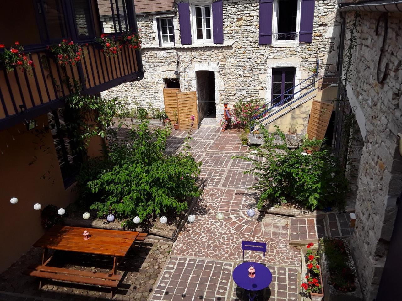 Chambres d'hotes Les Coutas Mailly-la-Ville Extérieur photo